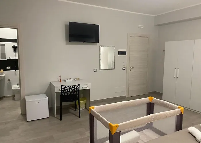 בית הארחה The Sisters סליה מרינה